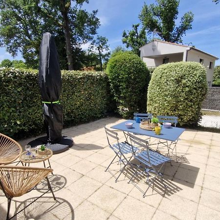 Meschers Sur Gironde - Maisonnette De Vacances - Terrasse - Proche Plage Bagian luar foto