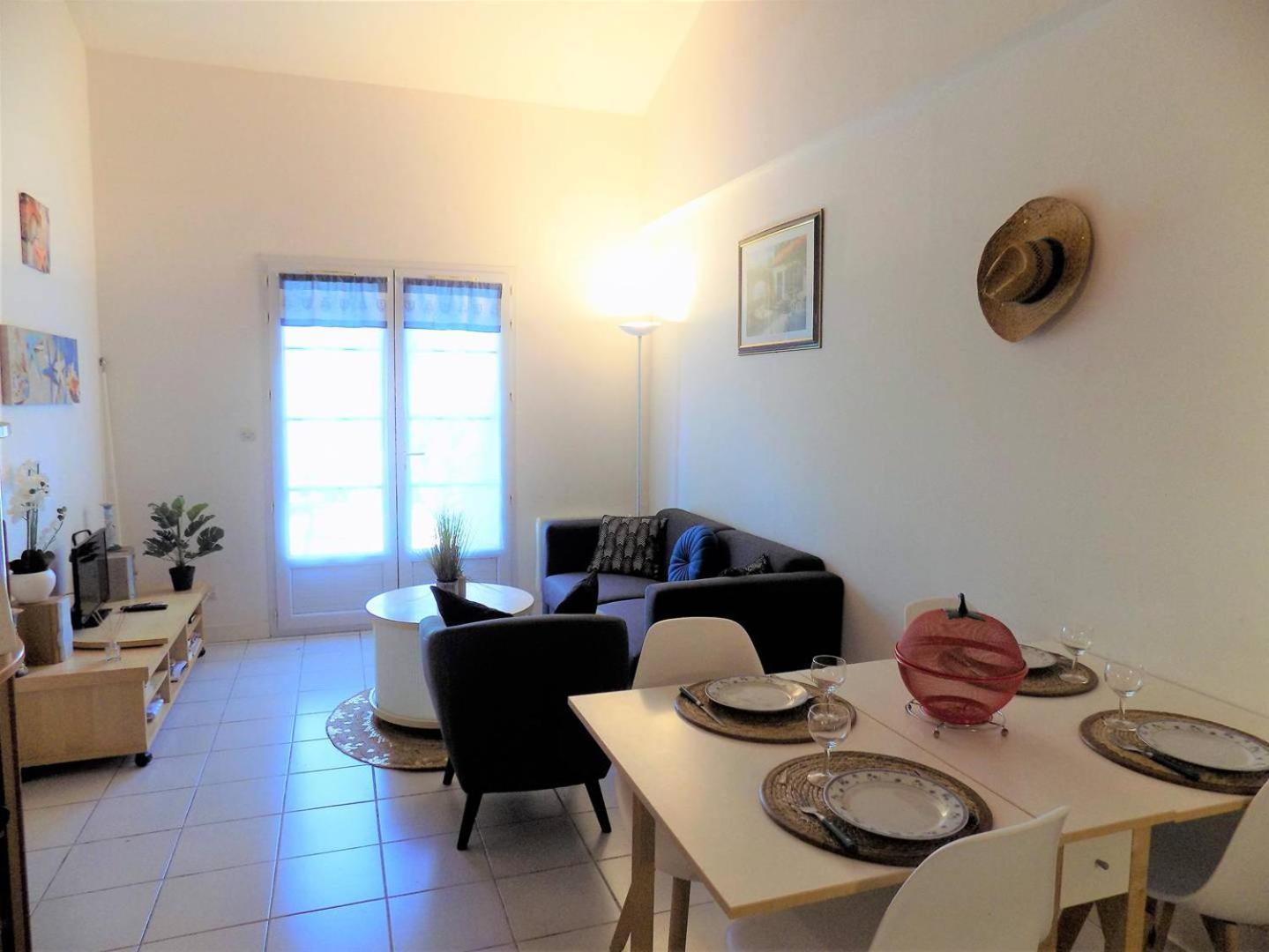 Meschers Sur Gironde - Maisonnette De Vacances - Terrasse - Proche Plage Bagian luar foto