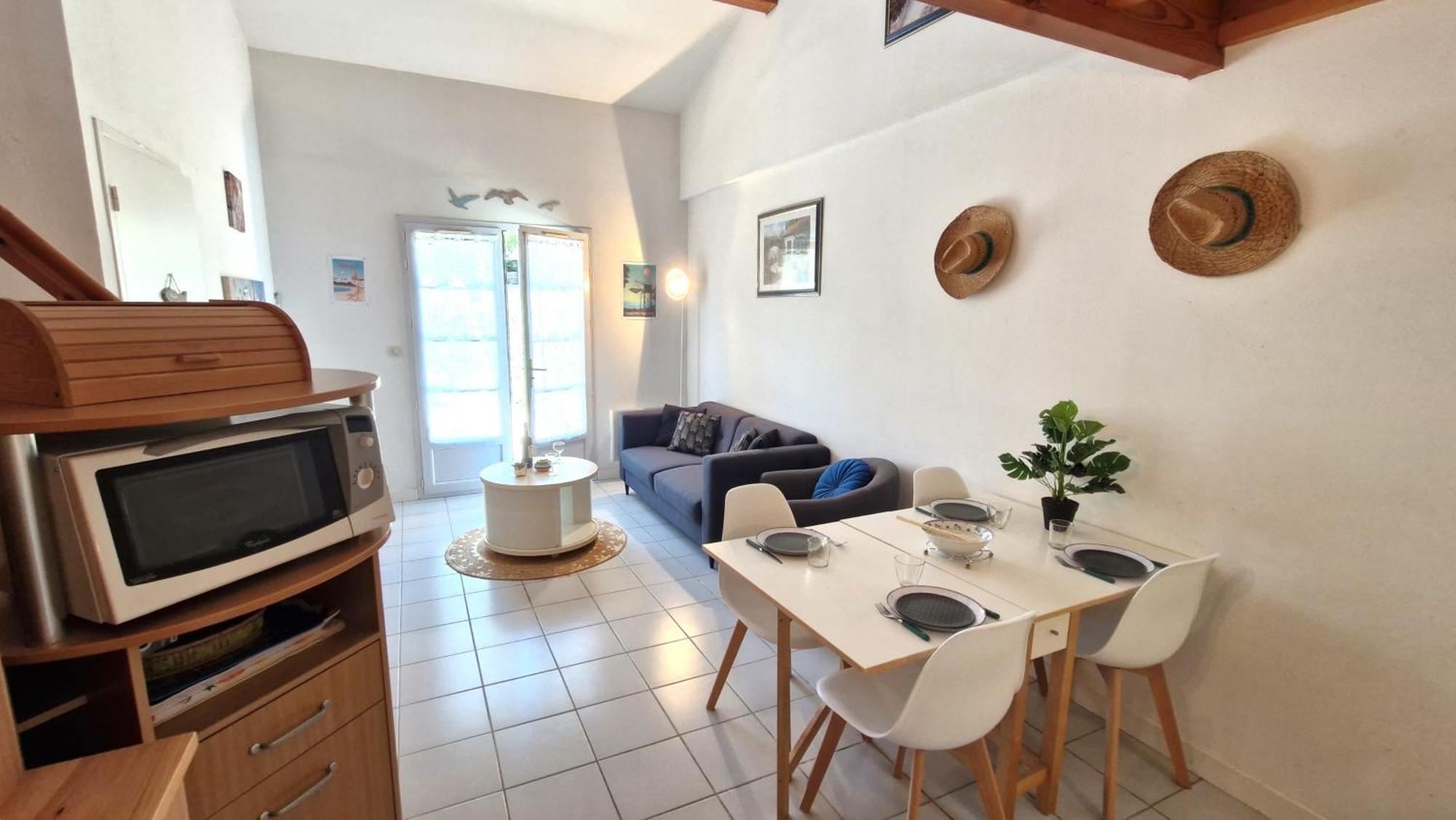 Meschers Sur Gironde - Maisonnette De Vacances - Terrasse - Proche Plage Bagian luar foto