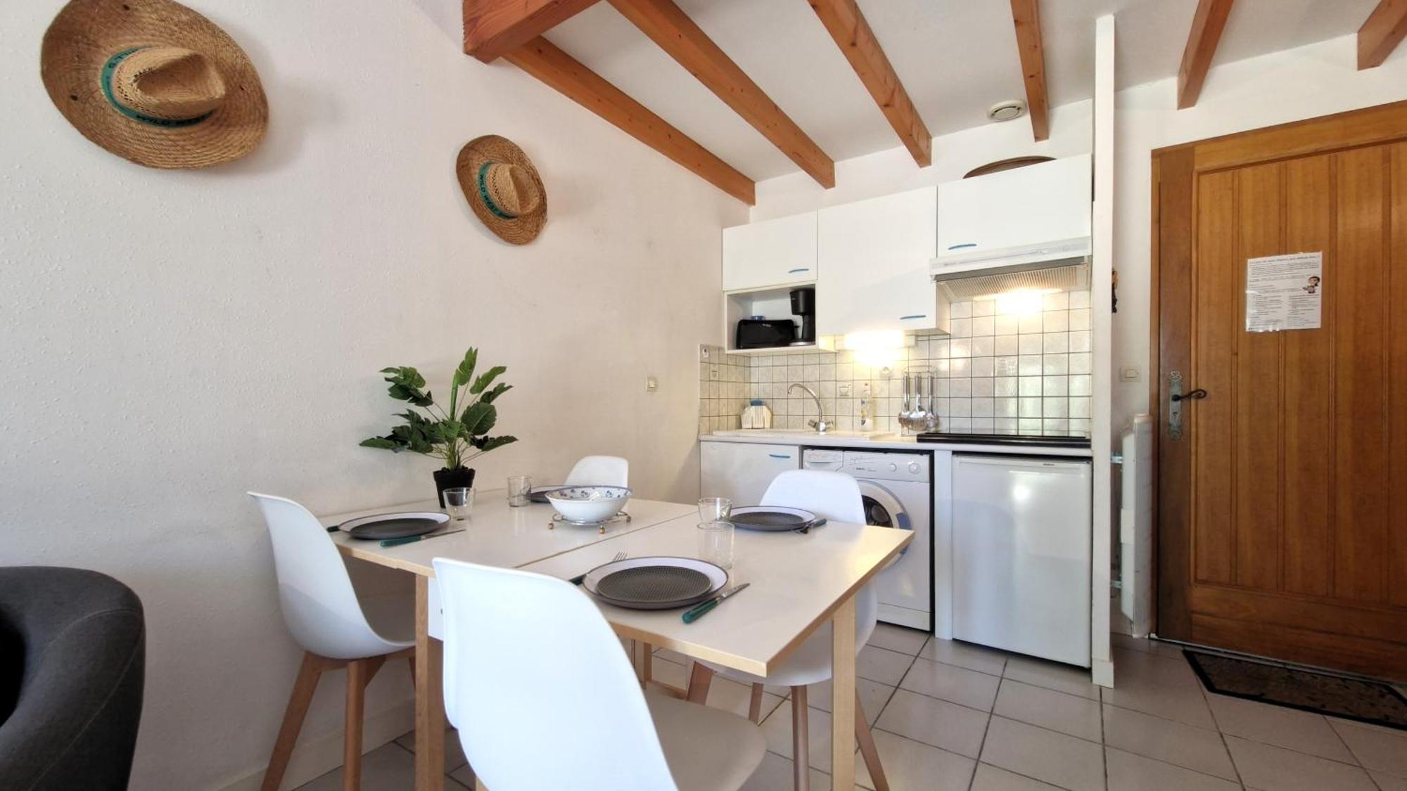 Meschers Sur Gironde - Maisonnette De Vacances - Terrasse - Proche Plage Bagian luar foto